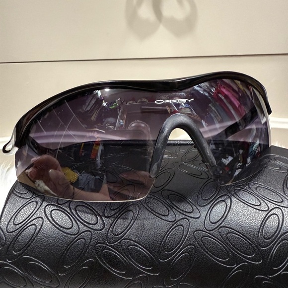 Oakley Black Shield Sunglasses - Picture 1 of 16